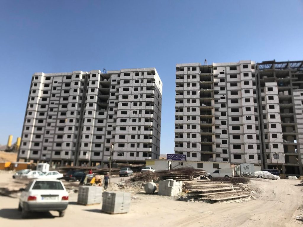کارگر ساختمانی ماهر نیمه ماهر