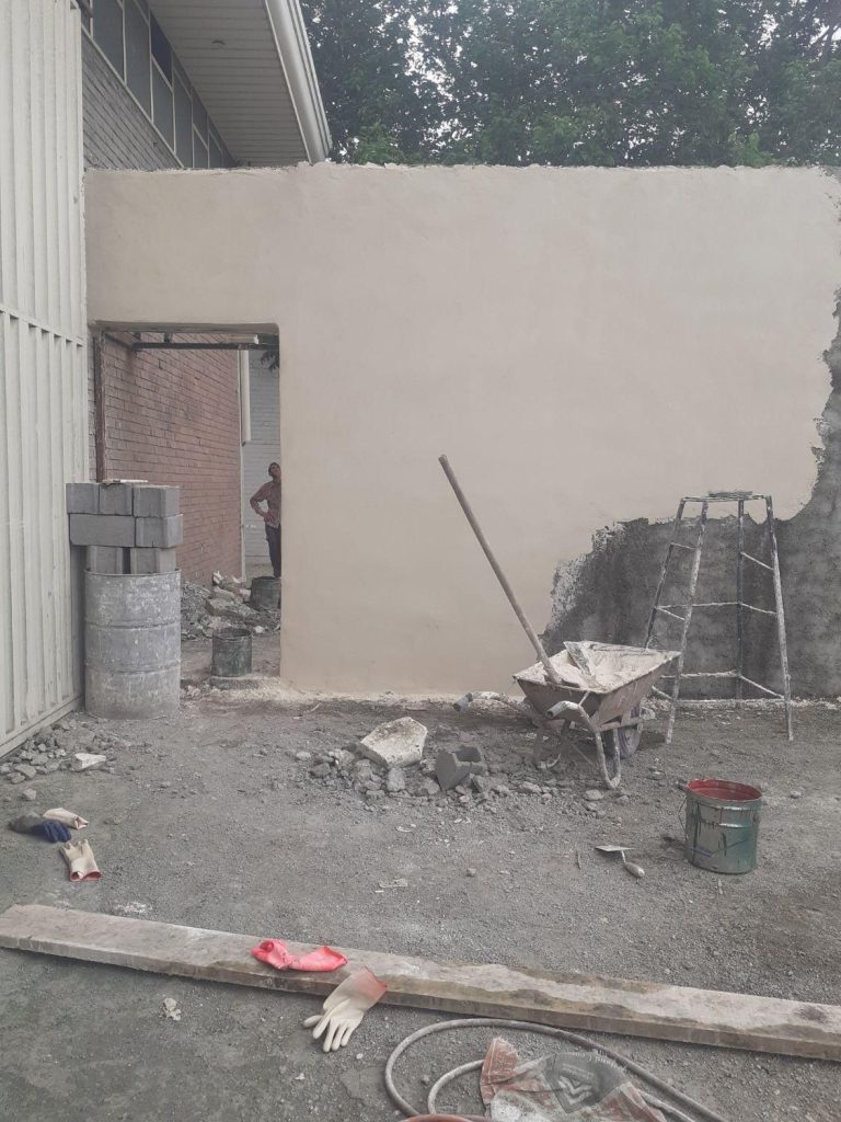 کاشی کاری، سنگاری، سیمان کاری، دیوارچینی، چاکنی