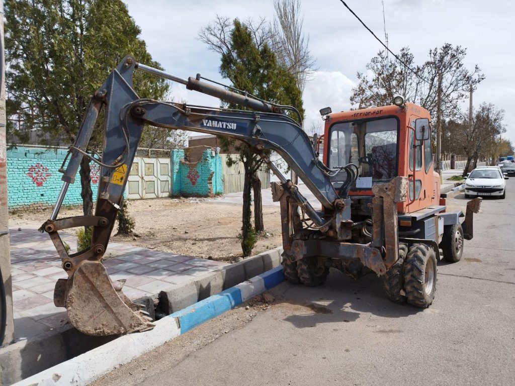 خدمات بیل مکانیکی مینی بیل