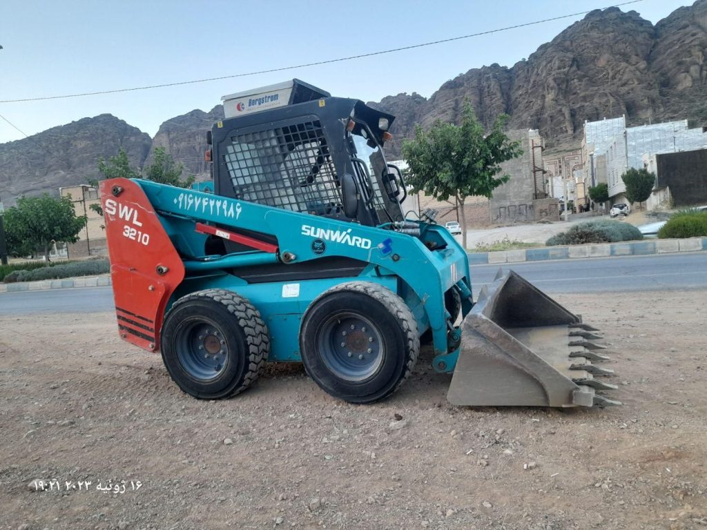 خدمات و کرایه مینی لودر بابکت و لودر