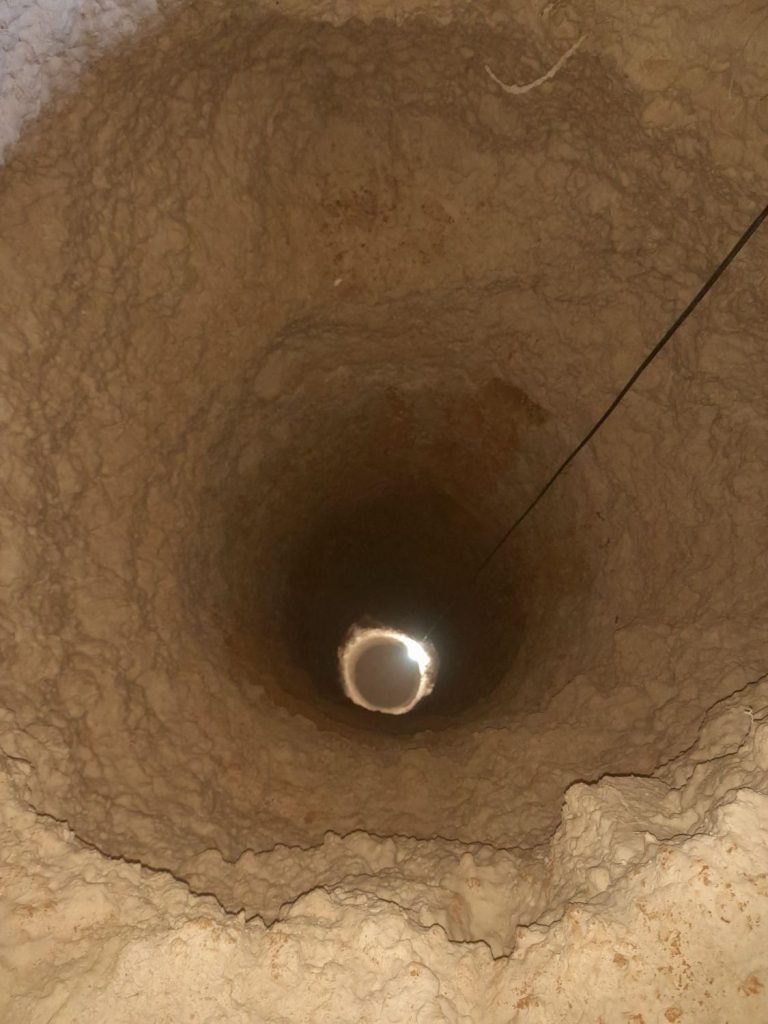 حفر چاه و تخریب ساختمان