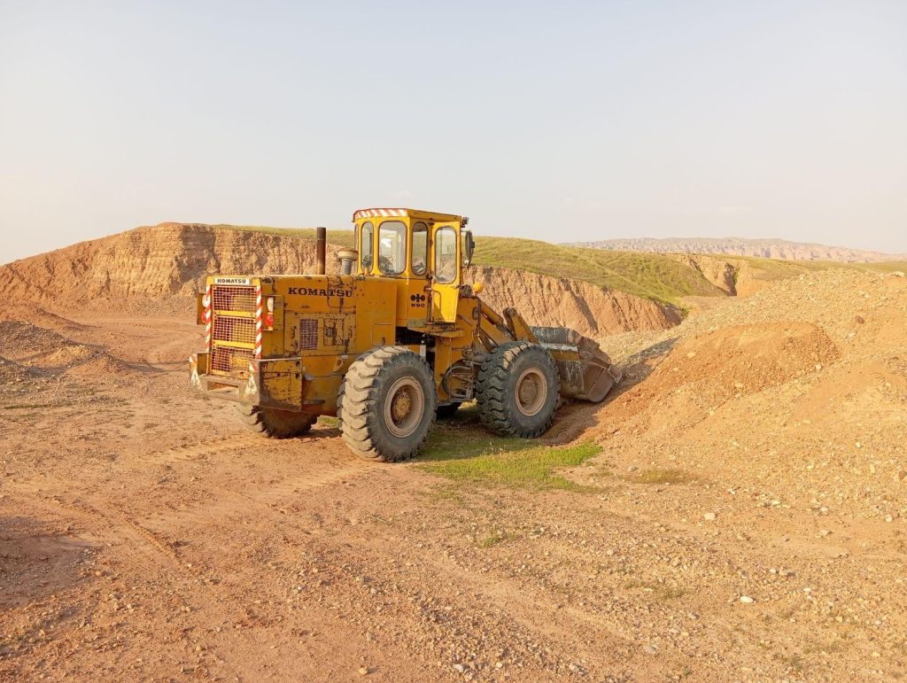 لودر اجاره ای