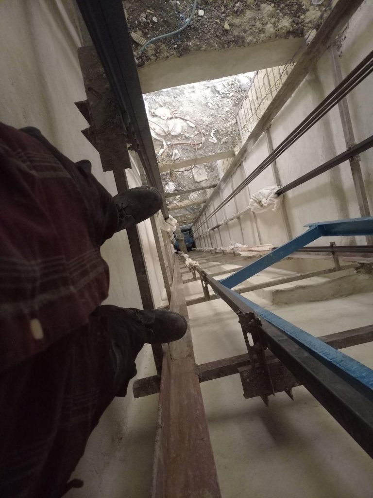 نصب و راه اندازی اسانسور