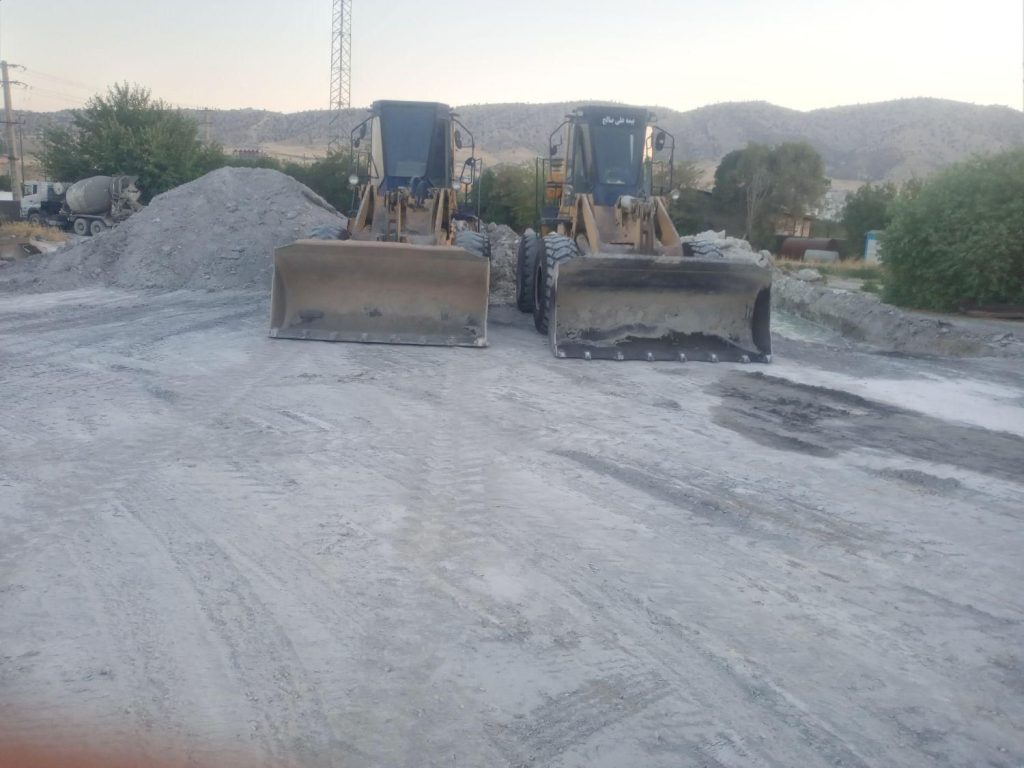 لودر خاکریزی خاکبرداری نخاله….