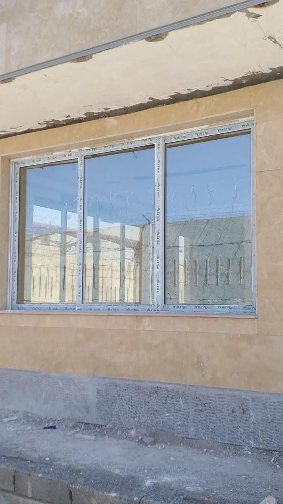ساخت انواع درب و پنجره آلومینیومی