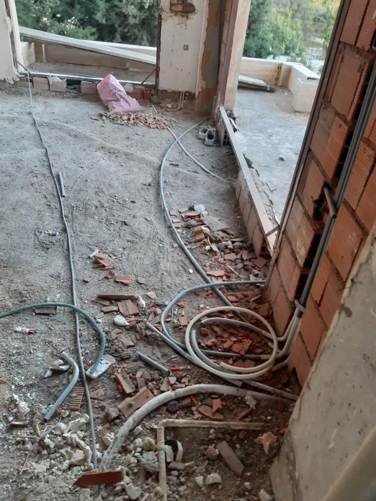 سیم کشی سا ختمان و نصب دوربین ودزدگیر