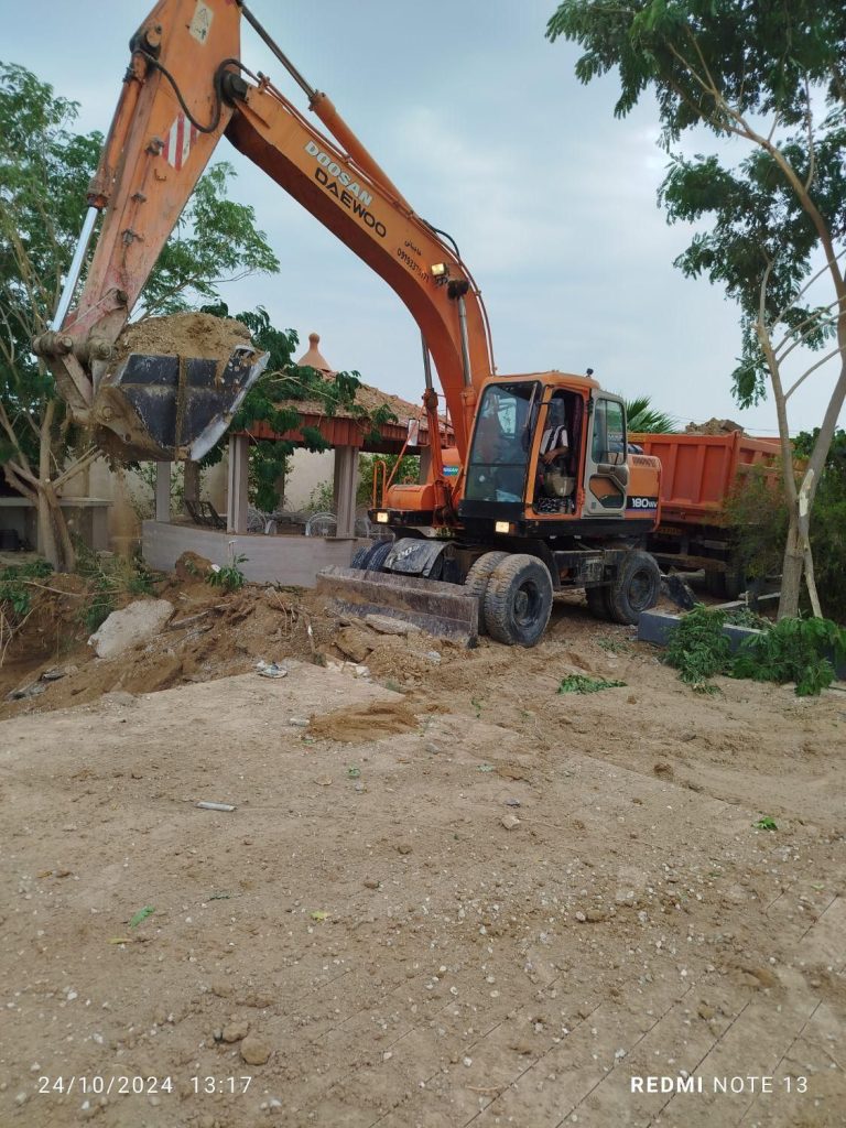 اجاره بیل مکانیکی چرخ لاستیکی و کامیون و لودر