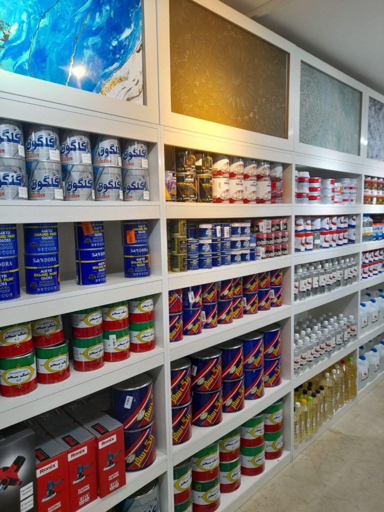 فروش انواع رنگ و ابزار هنری و ساختمانی