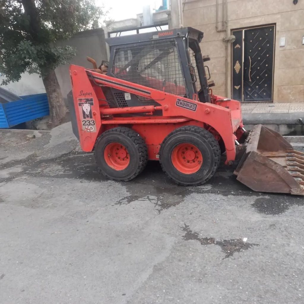 خدمات بابکت.مینی لودر خاکبرداری.