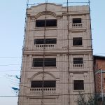 سنگ کاری انجام میشود