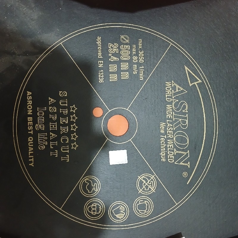 سنگ آجر بر آسرون