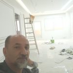 نقاش نقاشی. ساختمان رنگ کاری ساختمان