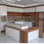 اجرای و ساخت کابینت و کمد دیواری ودرب چوبی