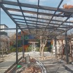 ساخت ونصب فلاشینگ و نما سفارشی و آبرو و آب بندی سقف شیروانی